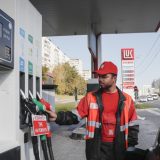 Nedostatak benzina na pumpama širom Rusije: Negde se prodaje najviše 20 litara benzina po osobi 1