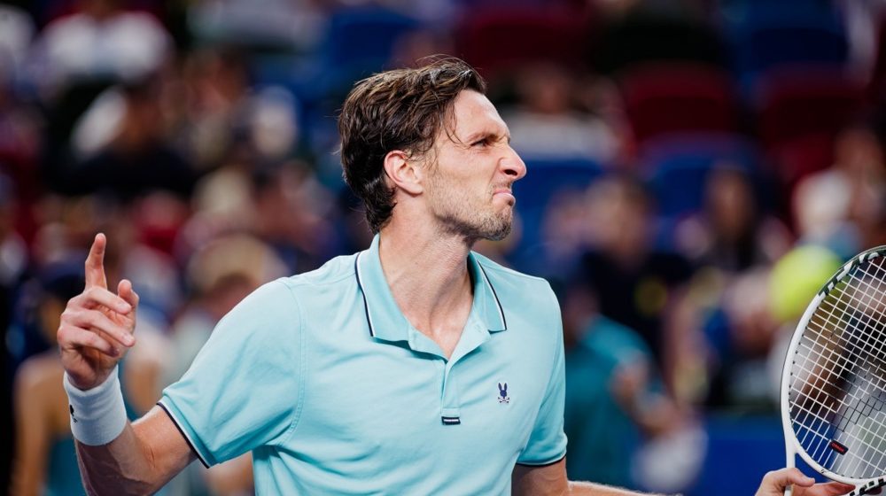 Artur Rinderkneš, masters Šangaj