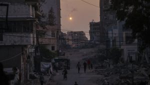 Visoki zvaničnik Hamasa Isana Hamdan rekao je danas da će oslobađanje 48 talaca koji se nalaze u Gazi početi u ponedeljak ujutru.