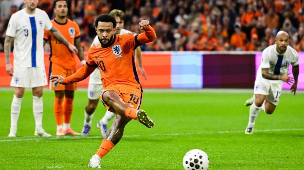 Memfis Depaj, Holandija