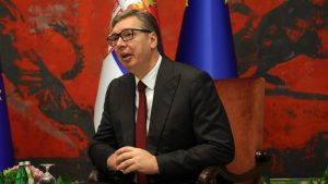 Predsednik Srbije Aleksandar Vučić najavio je da će pristalice vlasti organizovati u Novom Sadu "veliki skup" desetak dana nakon komemorativnog okupljanja na koje su pozvali studenti u blokadi.