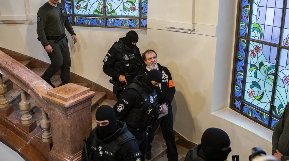 Slovački sud doneo presudu: Muškarac koji je pucao na premijera Fica osuđen na 21 godinu zatvora 1