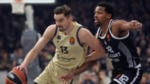 Košarkaši Partizana izgubili su od Barselone 76:78 u utakmici osmog kola Evrolige i pretrpeli treći uzastopni poraz u elitnom takmičenju.