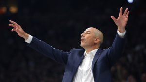 Trener košarkaša Barselone Đoan Penjaroja rekao je da je ponosan na svoju ekipu jer je pokazala karakter tokom večerašnje utakmice protiv Partizana u Evroligi, u kojoj je, kako je naveo, pobedila uz malo sreće.