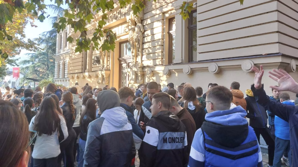 Smenjena v.d. direktorka Valjevske gimnazije, ali blokada škole se nastavlja 10