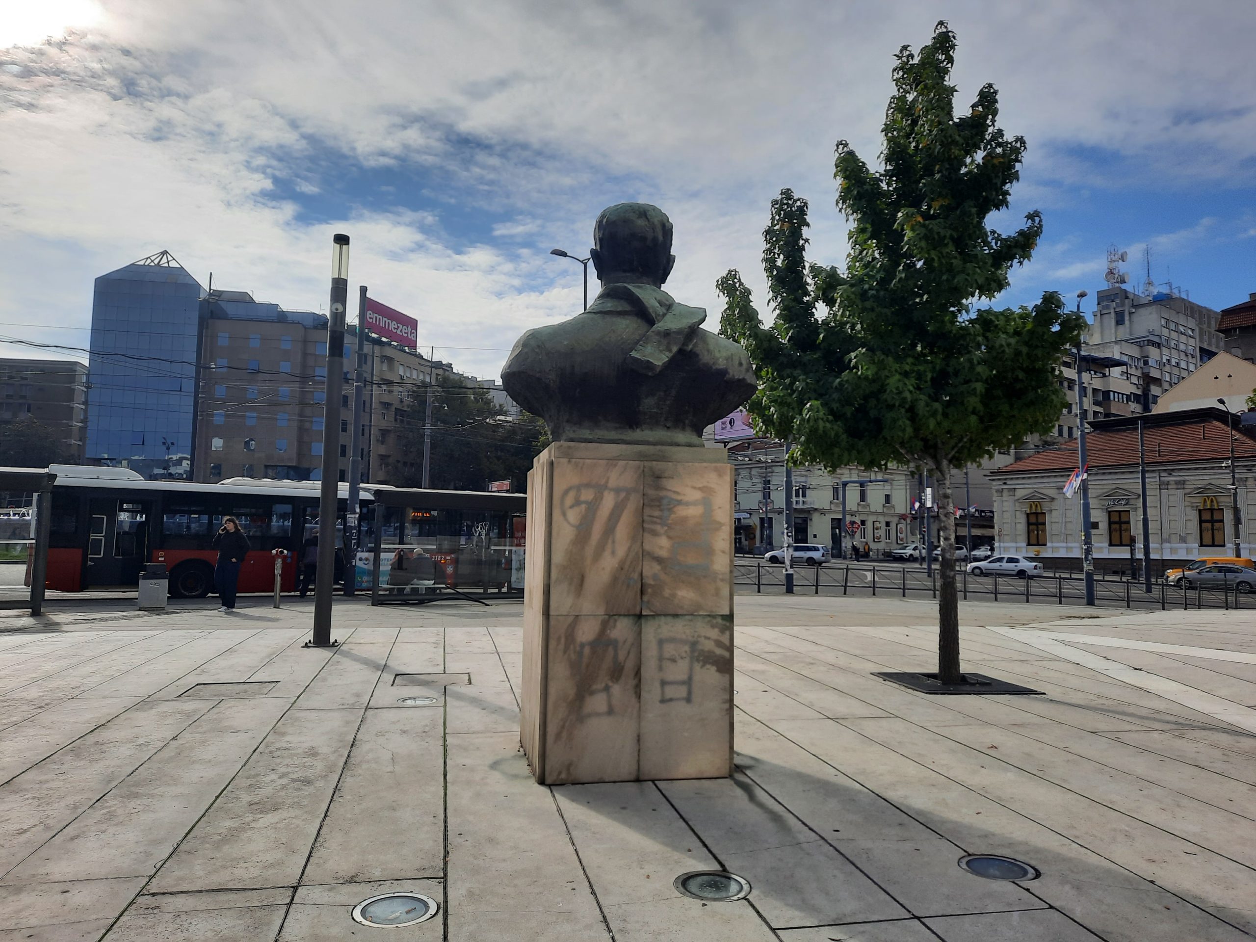 Šest puta ga sahranjivali, uvrstili ga u velikane, a sad mu se ni ime ne zna (FOTO) 6 Šest puta ga sahranjivali, uvrstili ga u velikane, a sad mu se ni ime ne zna (FOTO) 6