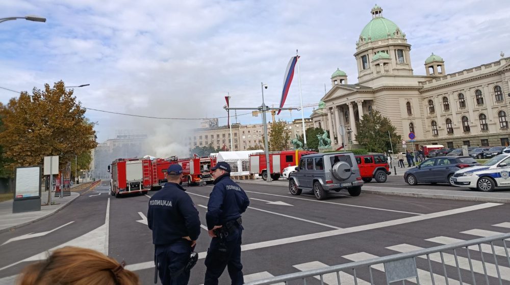 DS: Incident ispred Skupštine dokaz da je Srbija talac radikalizovane i kriminalizovane politike 1