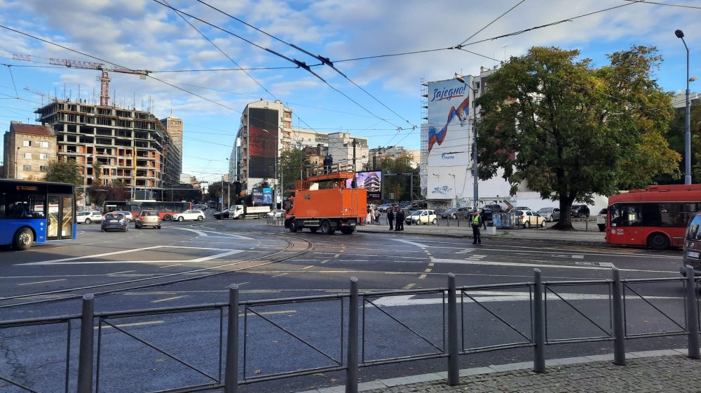 Zbog kidanja kontaktne mreže na Slaviji izmenjen trolejbuski i tramvajski saobraćaj 1