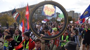 Promena vlasti DA - bilo kakva promena NE: Lični stav o "neuspešnoj opoziciji" 1