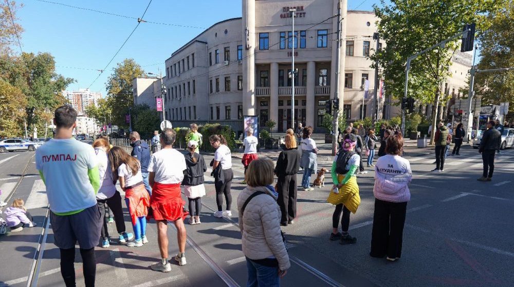 MUP: Vozač koji se zaleteo u okupljene ispred Pravnog fakulteta osumnjičen za teško ubistvo u pokušaju 1