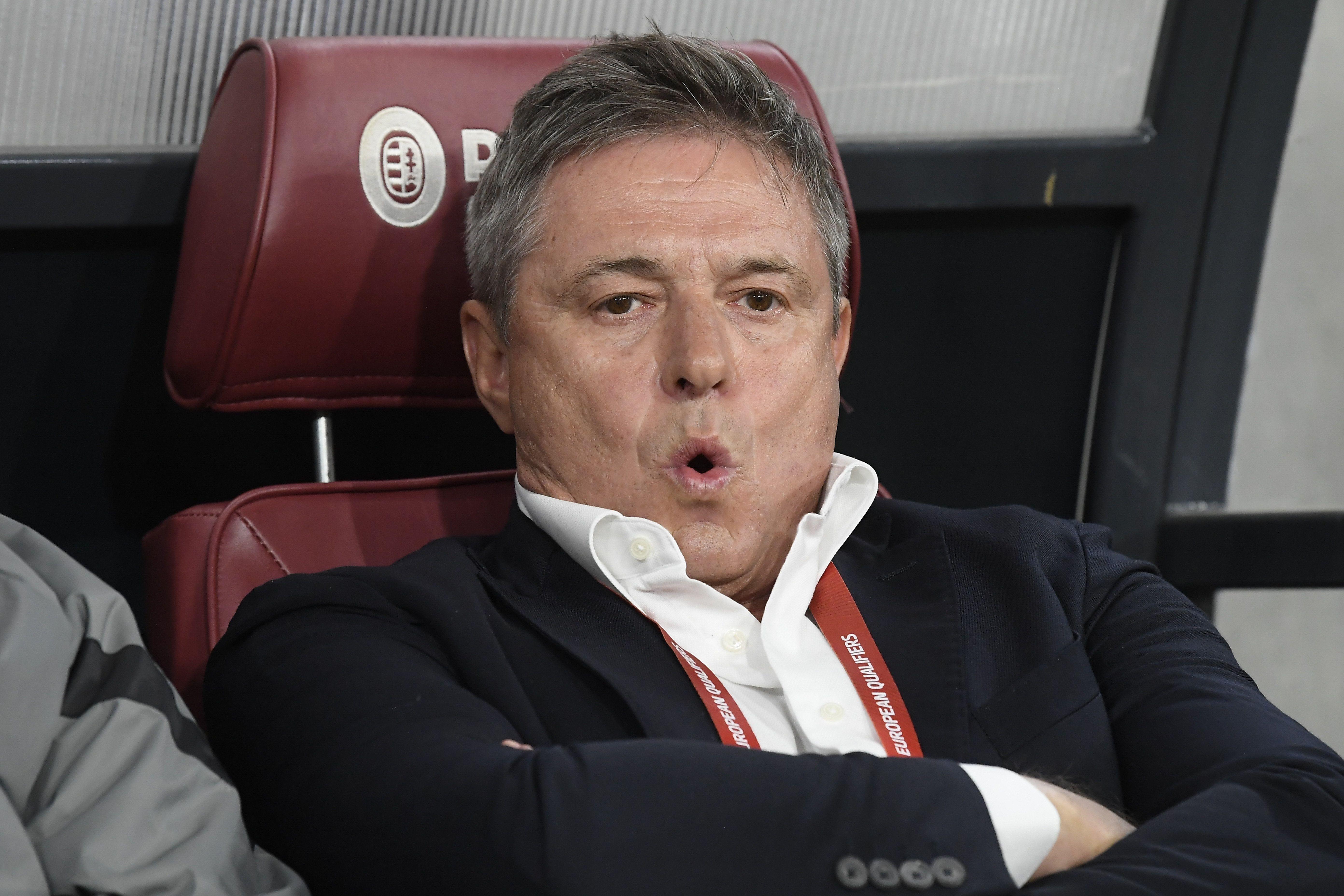 Dragan Stojković Piksi na utakmici između Mađarske i Srbije u kvalifikacijama za Euro 2024