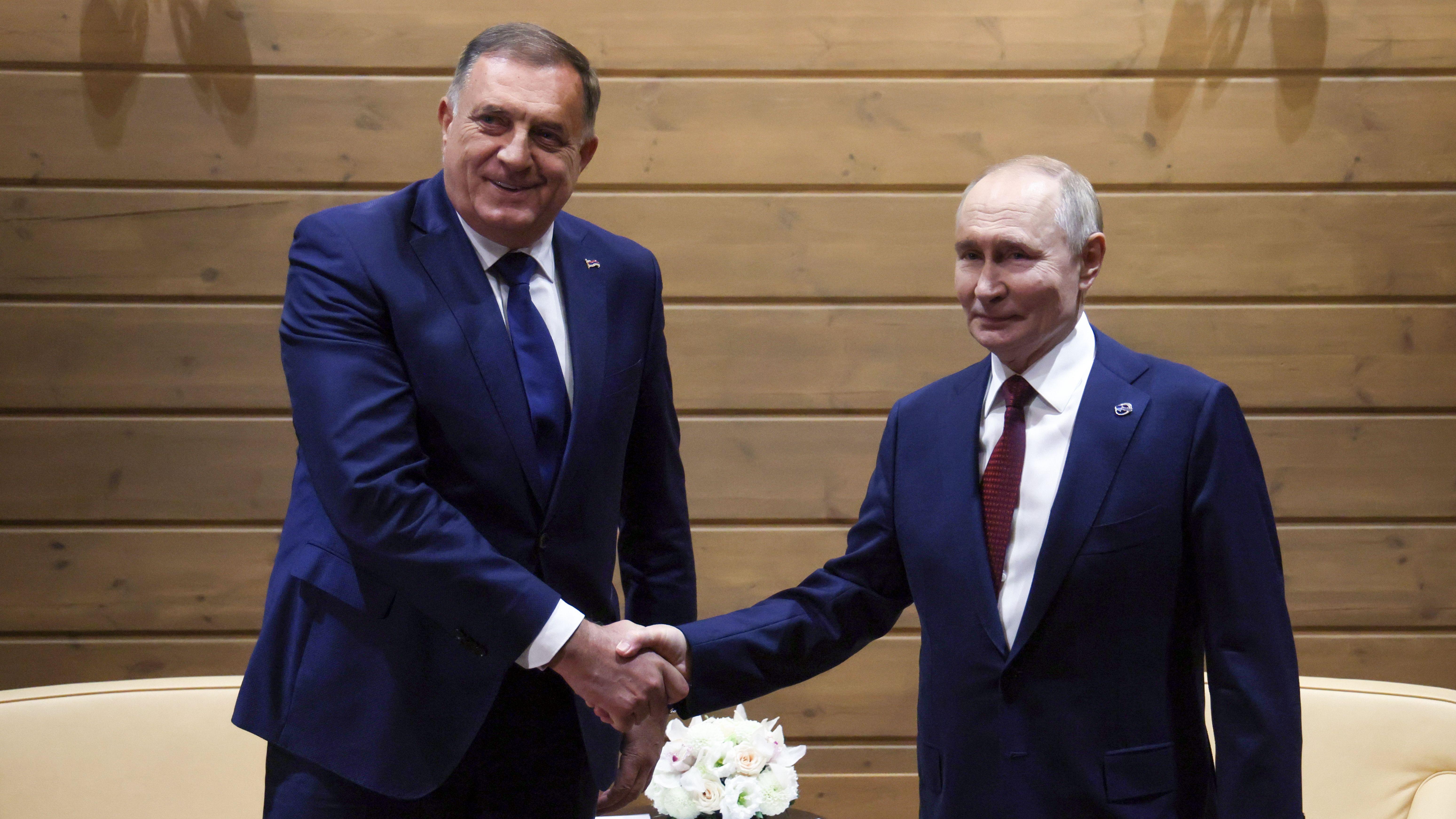Dodikov uspeh nakon niza neuspeha: Skinut sa američke liste sankcija 2 Dodik i Putin u Sočiju 2. oktobra 2025.