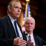 Senator govorio u Kongresu 23 sata protiv Trampa 7