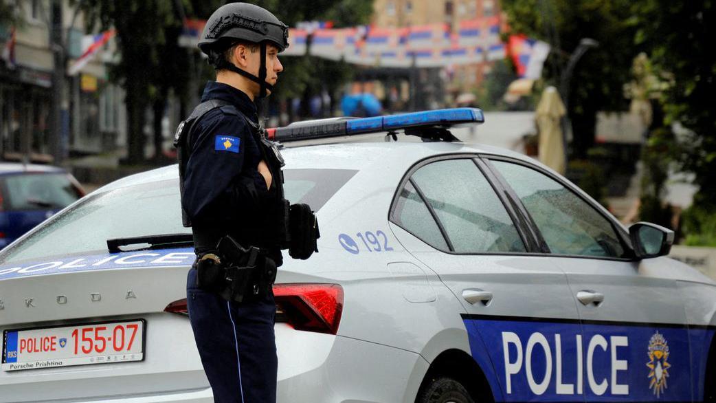 Kako nisam ušla na Kosovo da izveštavam o izborima 3 Mladić u uniformi policije Kosova