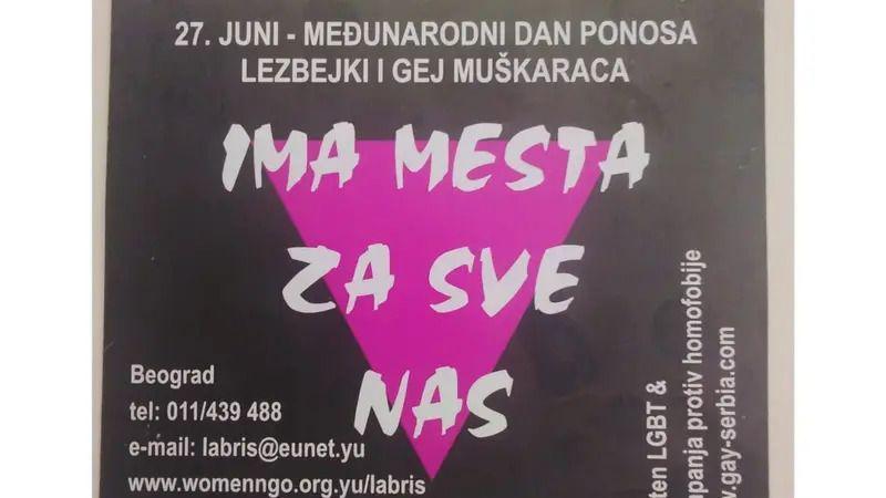 Može li Parada ponosa 2010. u Srbiji da se nazove Pirovom pobedom 2 Nalepnice izrađene za prvi Prajd, koje usled nasilnih događaja jedna od organizatorki nije stigla da podeli