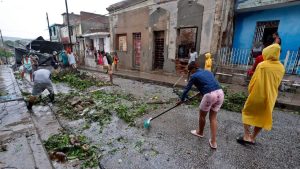 Desetine mrtvih na Haitiju, uragan Melisa stigao do Kube 1