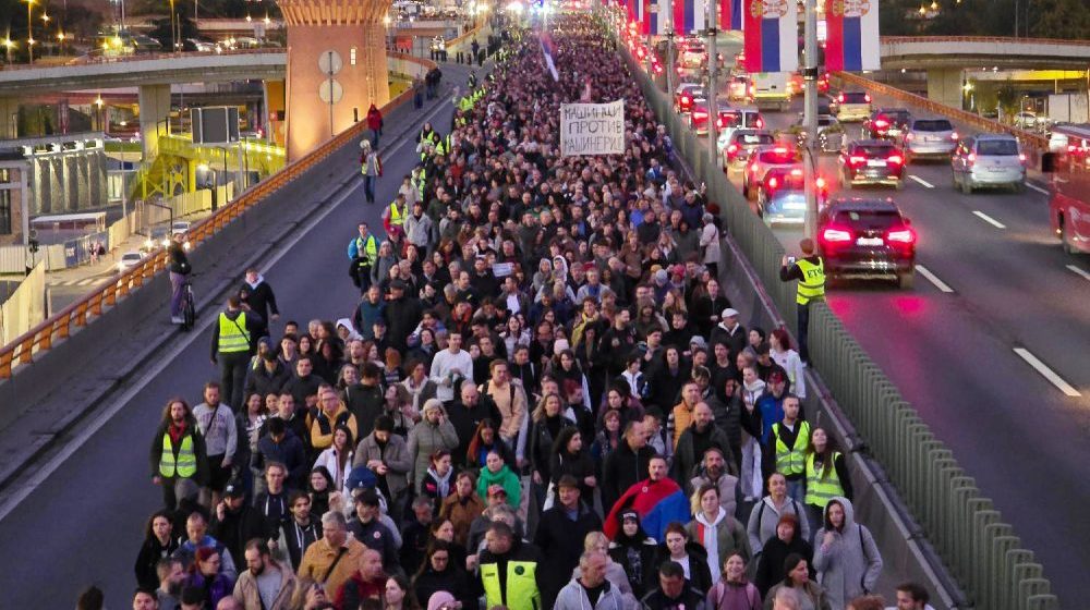 Nova: Studenti 1. novembra pešače od Beograda do Novog Sada 1
