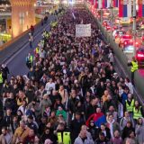 Nova: Studenti 1. novembra pešače od Beograda do Novog Sada 6