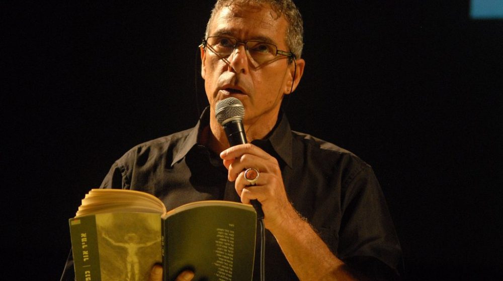 Kako razumeti velike razmere i dramu vremena: Nova knjiga pesama "Dete" Amira Ora u izdanju Arhipelaga 1