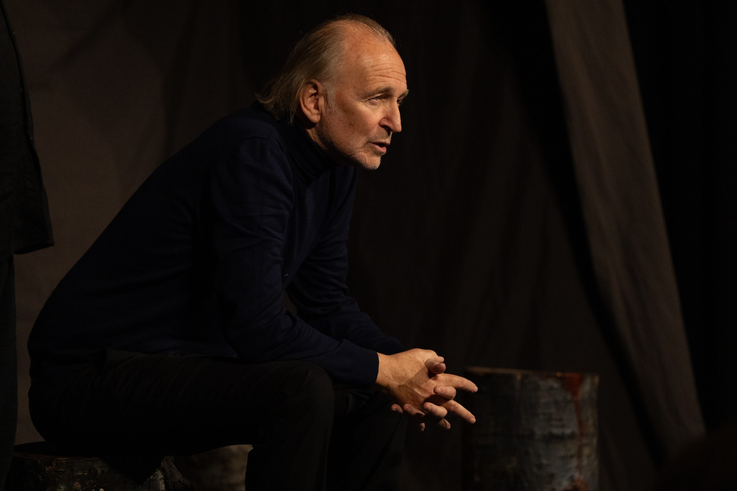 Drama i poezija u službi humanosti: Predstava „Bogojavljenje“ oduševila publiku u Fondaciji Mozzart 4 Drama i poezija u službi humanosti: Predstava „Bogojavljenje“ oduševila publiku u Fondaciji Mozzart 4