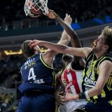 Izundu "posterizovao" Fenerov dvojac (VIDEO) 5