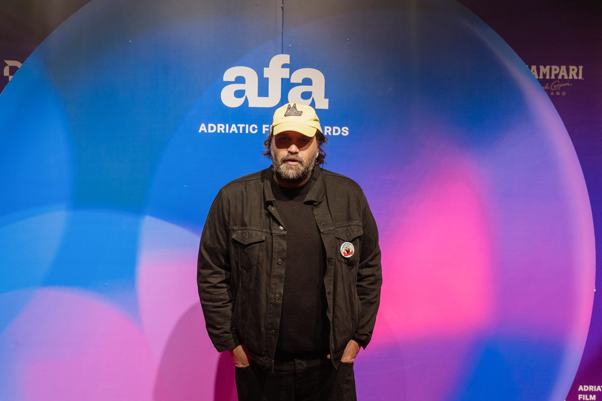 "Podelio bih ovu nagradu sa studentima, pumpaj": AFA TV nagrade dobili Dragan Mićanović, Milica Gojković i Sablja 4 "Podelio bih ovu nagradu sa studentima, pumpaj": AFA TV nagrade dobili Dragan Mićanović, Milica Gojković i Sablja 4