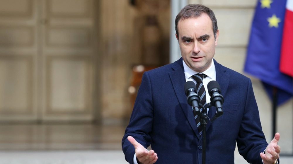 Poslednji trzaj: Podneo ostavku juče, danas već na pregovorima o formiranju francuske vlade 2