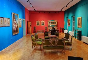  

U Konaku kneza Mihaila Narodnog muzeja Šumadije u Kragujevcu, danas, u 13 sati, otvara se izložba „Građanski portreti i enterijeri krajem 19. veka” autorki Tatjane Milosavljević, muzejskog savetnika istoričara umetnosti i Nataše Nikolić, muzejskog savetnika etnologa. Postavka je rezultat saradnje dva stručna odeljenja - za etnologiju i istoriju umetnosti.