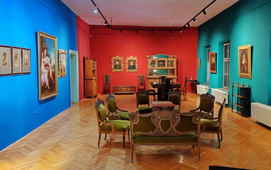 „Držanje salona” obeležje klasne pripadnosti: Izložba „Građanski portreti i enterijeri krajem 19. veka” u Konaku kneza Mihaila u Kragujevcu 1