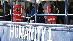 Spasilačke organizacije upozoravaju da deca i mladi u sve većem broju polaze na izbeglički put preko Sredozemnog mora, jednom od najopasnijih ruta na svetu.