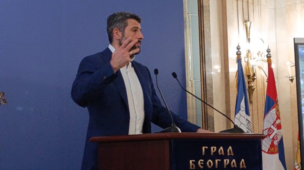 Šapić bi da "ukida skretanje ulevo": Saobraćajna nesreća na Novom Beogradu bila bi sprečena da je tu bio kružni tok 1