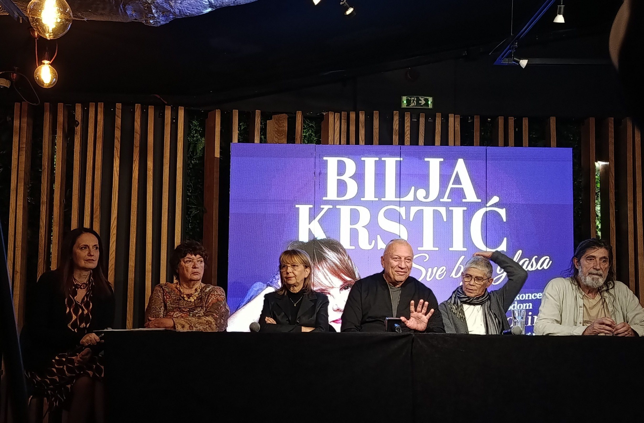 Pola veka nezaboravne muzike: Od Suncokreta i Ranog mraza do Bistrika - Bilja Krstić slavi 50 godina karijere 2 Bilja Krstić