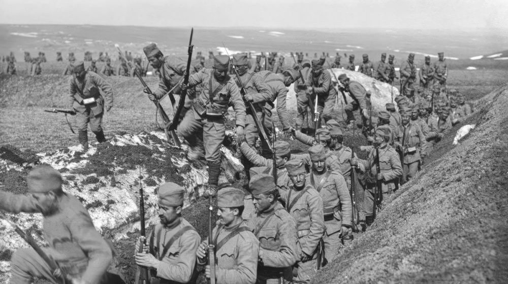 Projekcija filma „Kajmakčalan” na Oktobarskim svečanostima u kragujevačkom Domu omladine 1