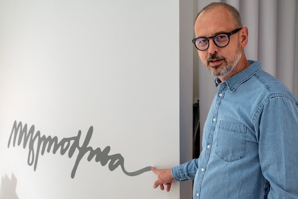 „Pozornica apsurda" kao jezik oblikovanja savremene stvarnosti 2 „Pozornica apsurda" kao jezik oblikovanja savremene stvarnosti 2