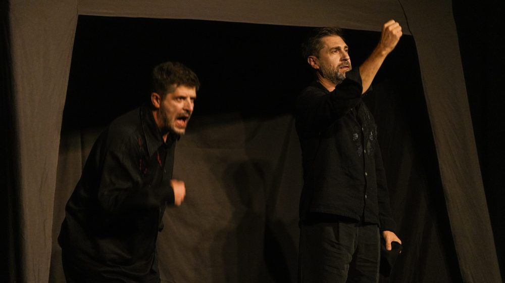 Drama i poezija u službi humanosti: Predstava „Bogojavljenje“ oduševila publiku u Fondaciji Mozzart 1