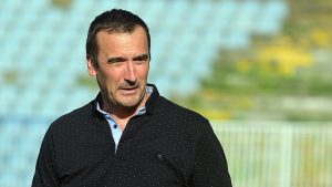 Fudbalski klub Voždovac imenovao je novog šefa stručnog štaba — na klupu Zmajeva seo je Dejan Rađenović.