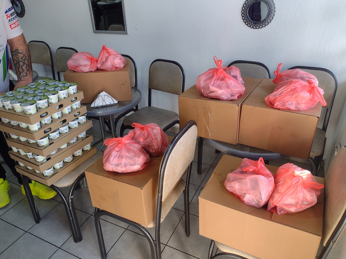 Zatvorena mu radnja zbog 270 dinara: Kragujevčani u odbrani Neše Pekara, koji je studentima u blokadi nosio vruć burek i jogurt 3 Zatvorena mu radnja zbog 270 dinara: Kragujevčani u odbrani Neše Pekara, koji je studentima u blokadi nosio vruć burek i jogurt 3