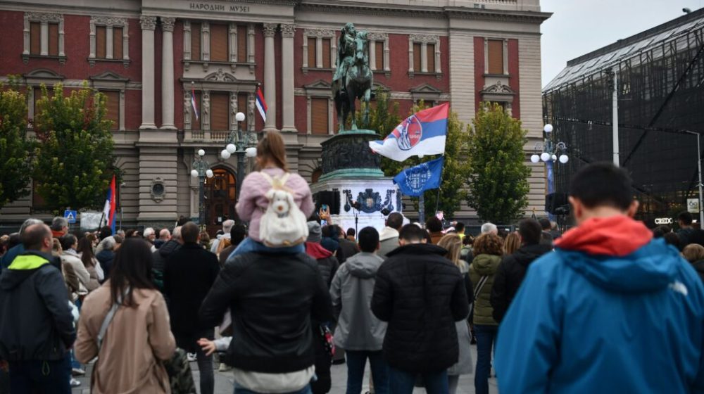 Protest ispred Narodnog pozorišta: Ne želimo dijalog sa Bokanom, želimo samo da mu vidimo leđa 1