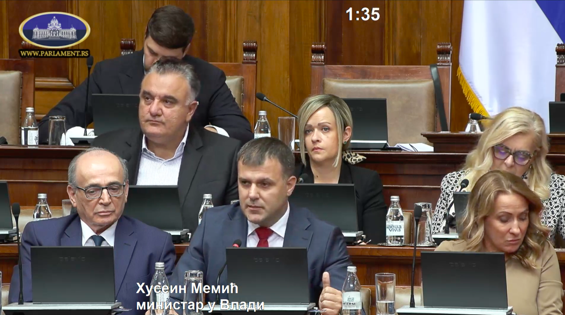 Završena sednica Skupštine: Đilas i Aleksić izazvali buru kod naprednjaka, poslanici i o Borisu Bratini kao Vulverinu, Velji Nevolji... (VIDEO) 5