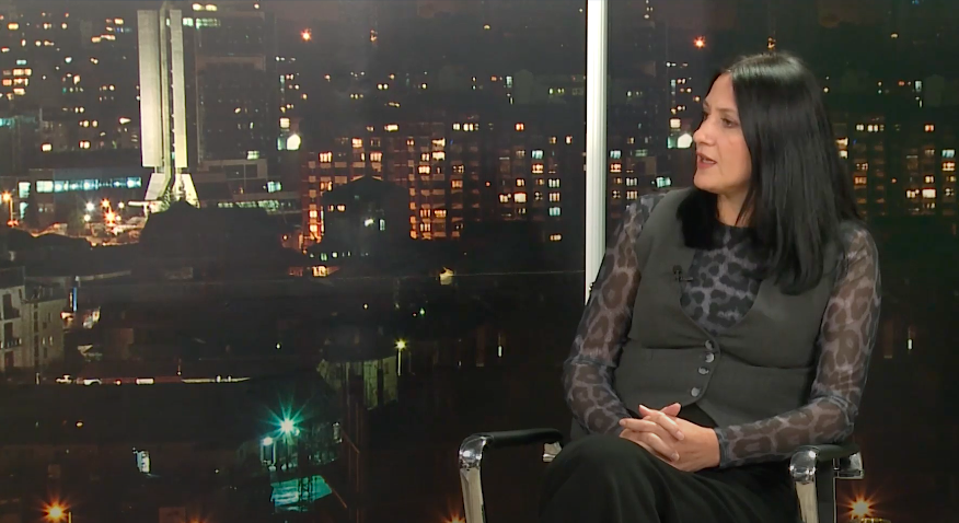 Novinari srpskih redakcija optuženi za "specijalni rat protiv Kosova": CIK Kosova odbio akreditaciju za izbore svim srpskim medijima 4 Novinari srpskih redakcija optuženi za "specijalni rat protiv Kosova": CIK Kosova odbio akreditaciju za izbore svim srpskim medijima 4