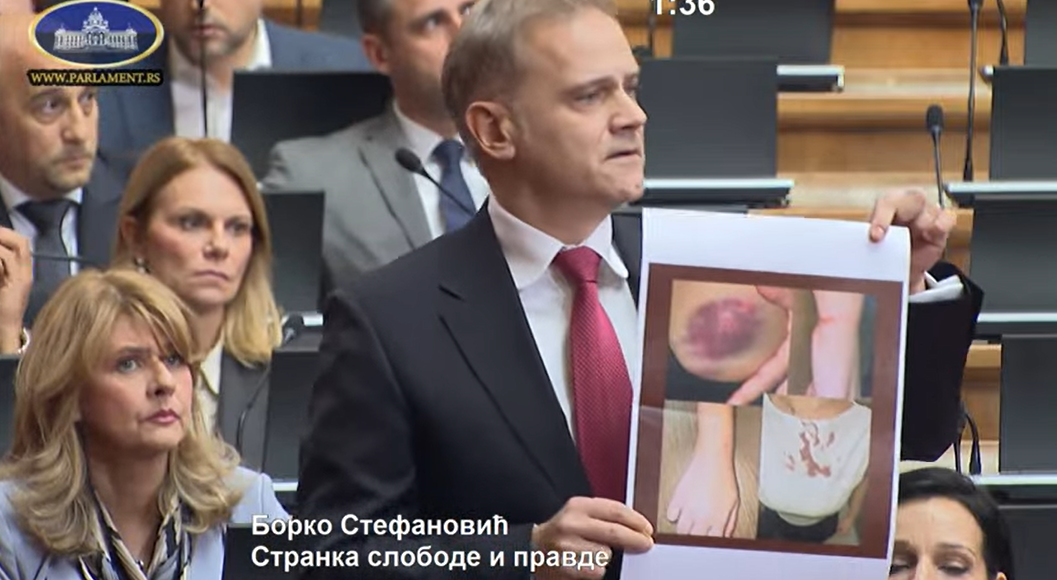 (BLOG/UŽIVO) Gotova sednica: Opozicija tražila da se Dačić oglasi o studentkinji Poljoprivrednog fakulteta (VIDEO) 2 (BLOG/UŽIVO) Gotova sednica: Opozicija tražila da se Dačić oglasi o studentkinji Poljoprivrednog fakulteta (VIDEO) 2