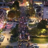 (BLOG) Studenti i građani noće u Banstolu, Inđiji i Rumi, dočekani uz vatromet i baklje (FOTO, VIDEO) 10