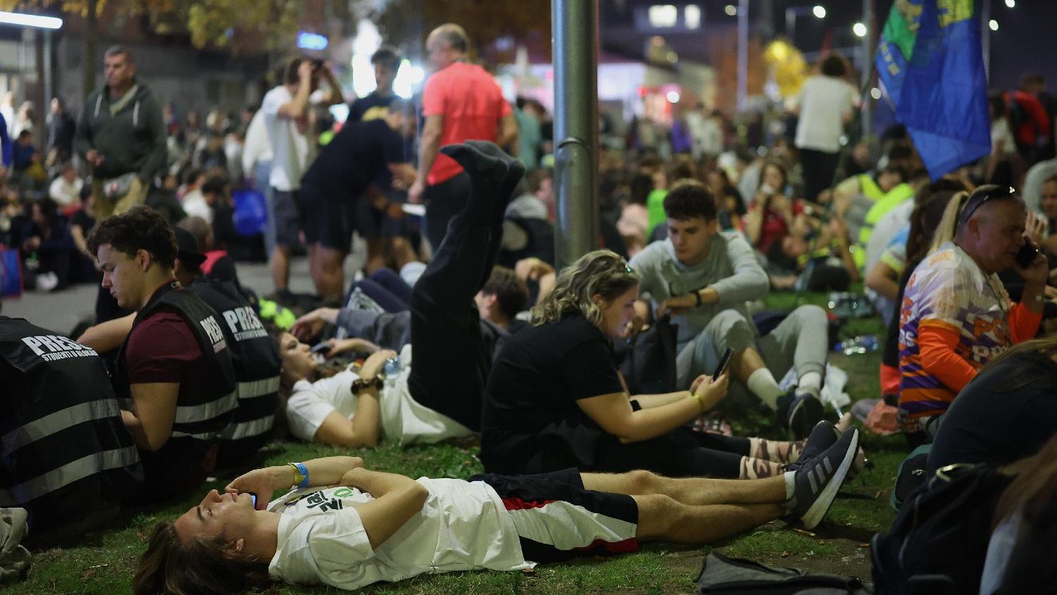 (BLOG) Studenti i građani noće u Banstolu, Inđiji i Rumi, dočekani uz vatromet i baklje (FOTO, VIDEO) 2