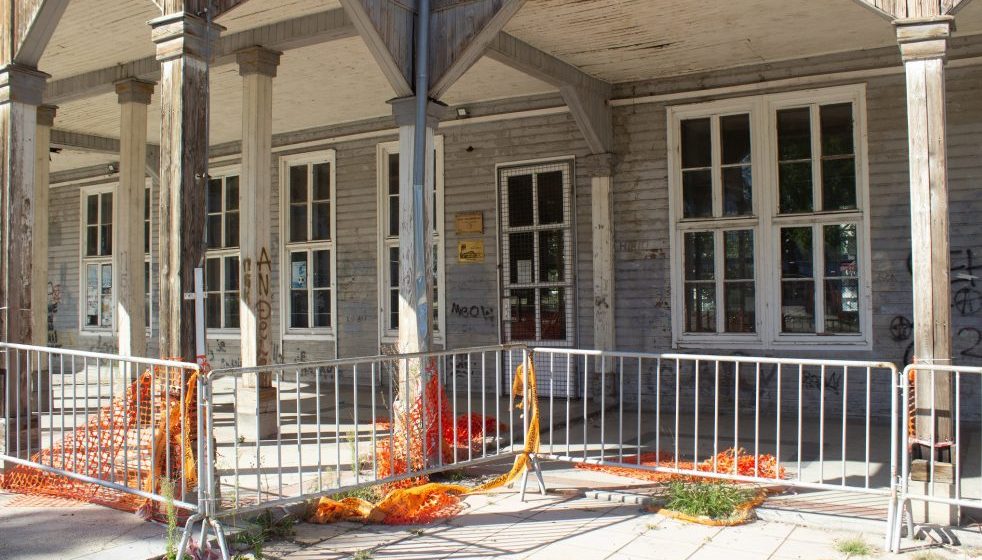 Dosta je bilo ćutanja i laži: Zborovi pozivaju Kragujevčane na sutrašnji skup kod Sokolane 1