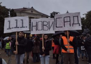  

Studenti i maturanti koji planiraju da put od Beograda do Novog Sada pređe peške, danas popodne kreću iz Kragujevca. Ispraćaj pešaka je u 16:30 sati na parkingu iznad stadiona „Čika Dača” u Šumaricama.