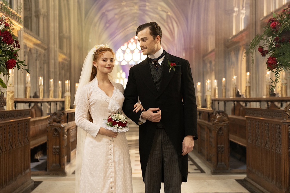 „Forsajtovi" – između dužnosti i ljubavi: Saga o porodici, tradiciji i ženskoj snazi 2 „Forsajtovi" – između dužnosti i ljubavi: Saga o porodici, tradiciji i ženskoj snazi 1