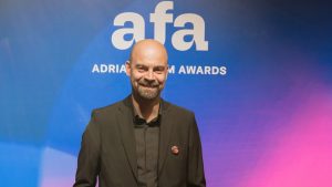 Sa Vladimirom Tagićem razgovarali smo o AFA nagradama, studentima, kulturi i o tome kako je uspeo da napravi film JugoFlorida, zbog koga je publika u Sarajevu letos i plakala i smejala se. U isto vreme.