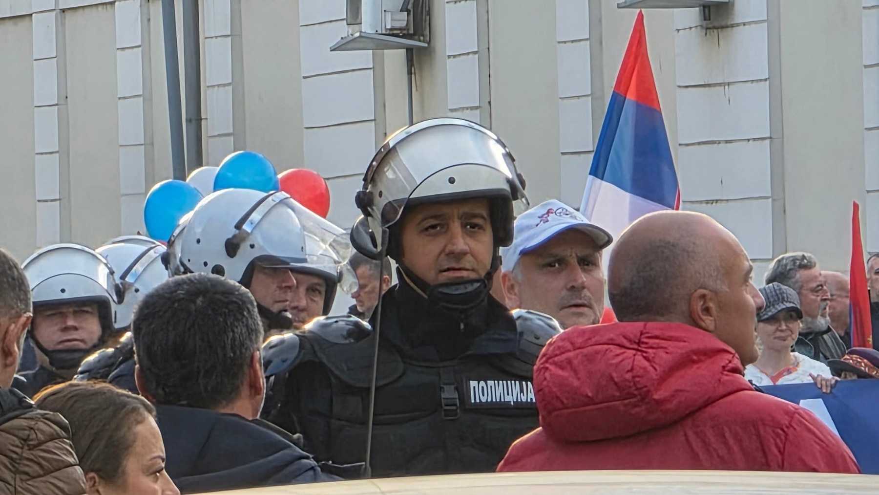 "Deset meseci te trpim": Načelnik PU Zaječar zapretio novinaru pa ga odgurnuo 2