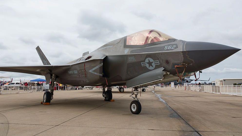 Kina u retkim mineralima pronašla Trampovu slabu tačku 2 Američki borbeni avion F-35