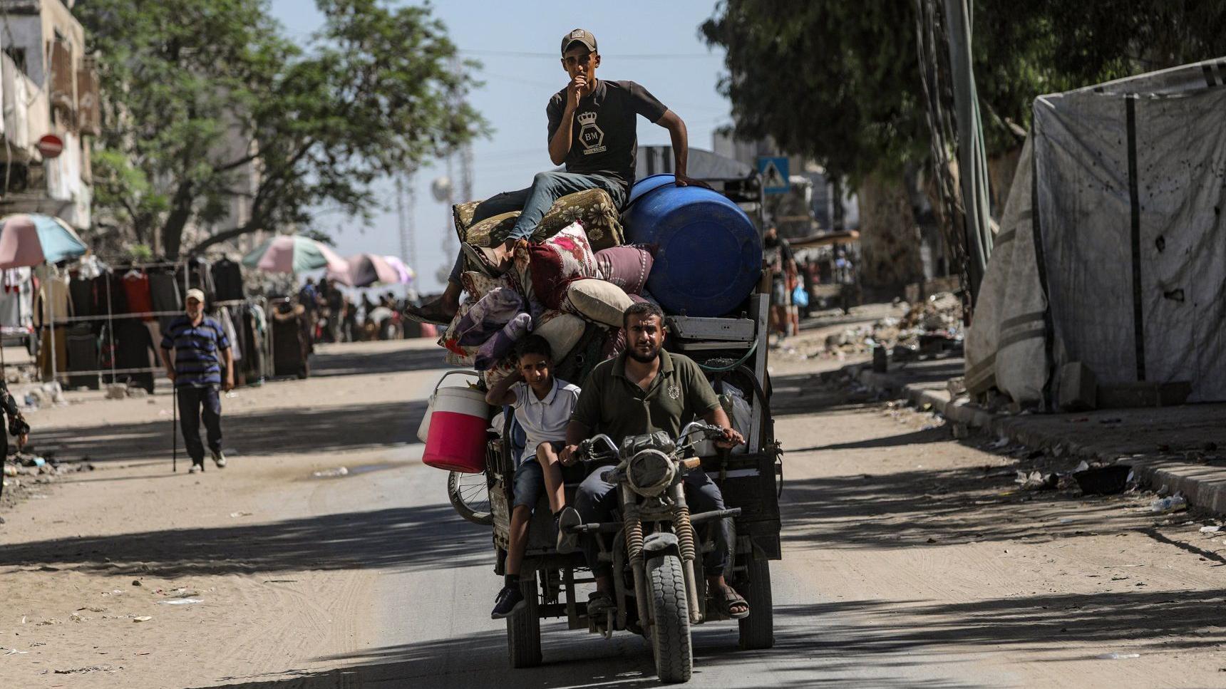 Mirovni plan za Gazu: Mogu li Izrael i Hamas do dogovora 4 Palestinci napuštaju grad Gazu